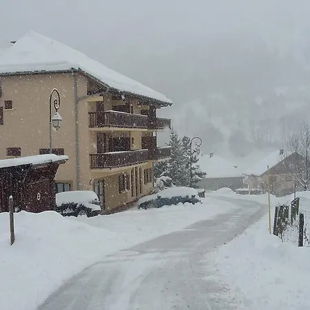 Apartment 2 Pieces 4 Pers, Balcon Sud, Parking - Fr-1-263-640 Valloire